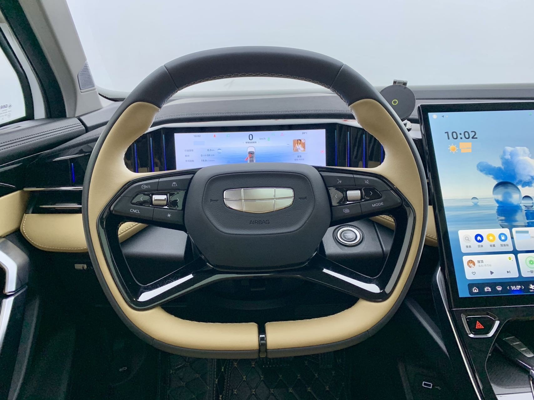 GEELY Boyue L 2023 car image #12