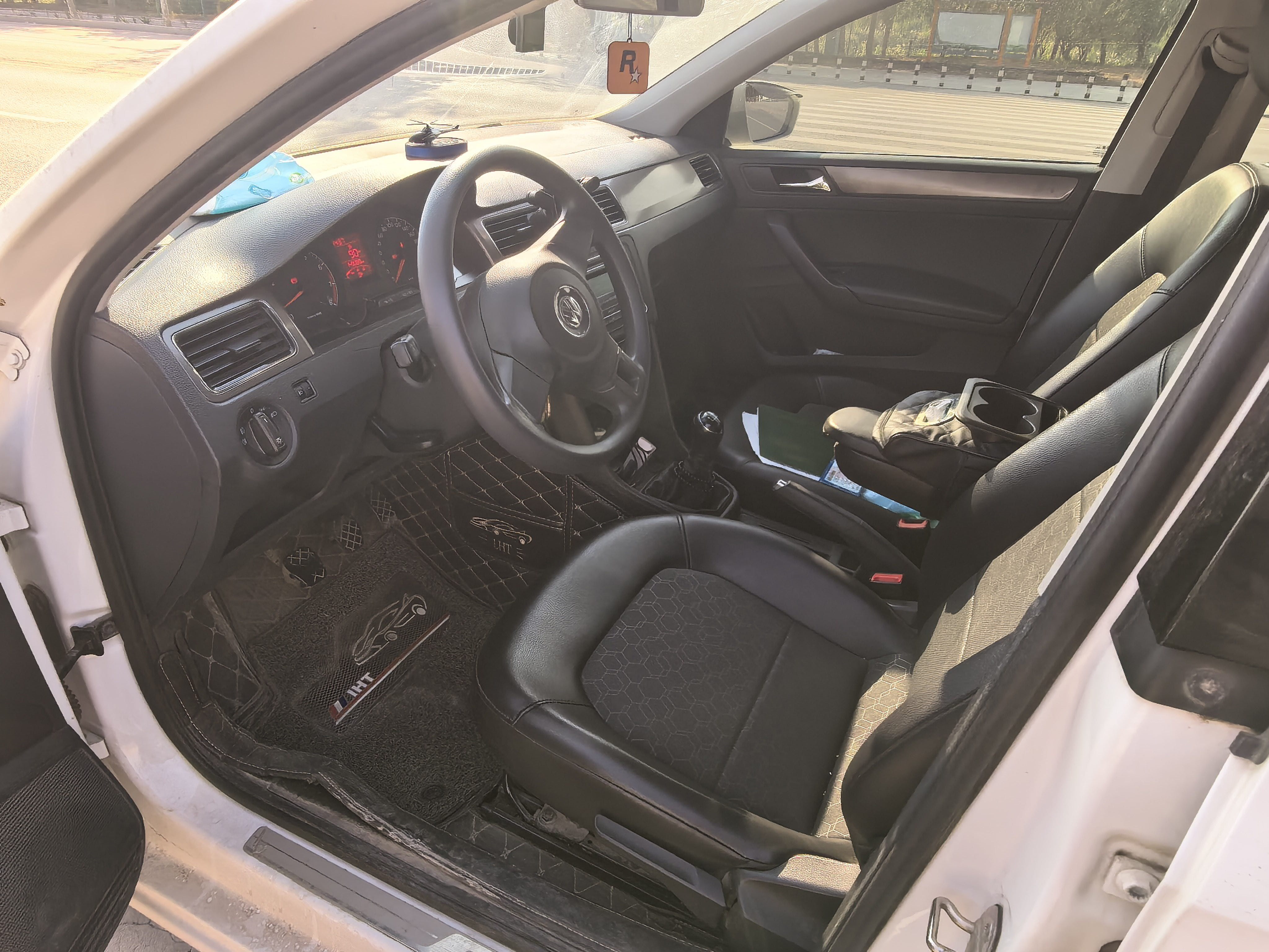 Volkswagen Santana 2016 #5 Volkswagen Santana 2016 car image #5