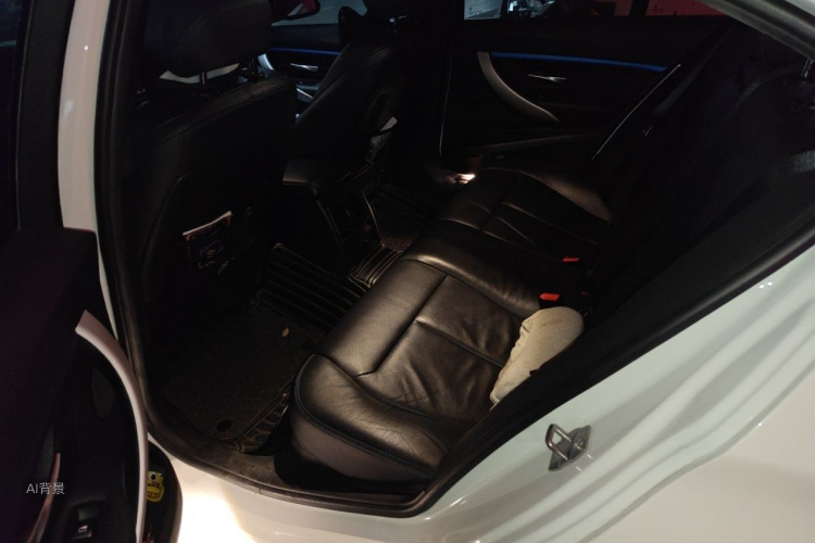 BMW 3 Series 2018 #19 BMW 3 Series 2018 car image #19