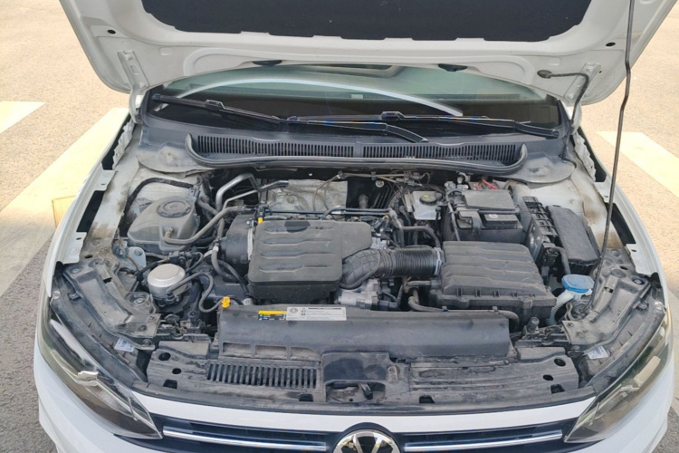 Volkswagen Polo 2021 car image #22