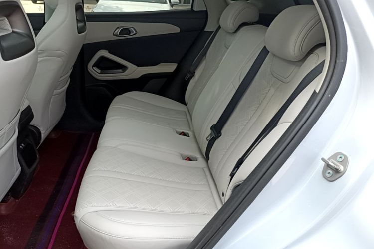 BYD YuanUP 2024 #17 BYD YuanUP 2024 car image #17
