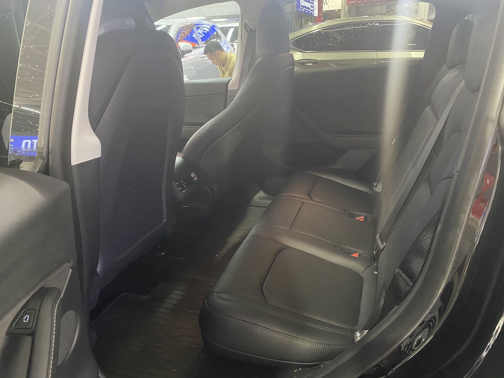 Tesla Model Y 2022 car image #7