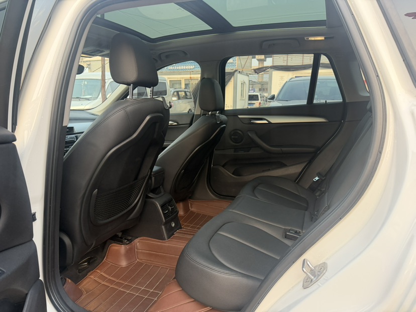 BMW X1 2017 #6 BMW X1 2017 car image #6