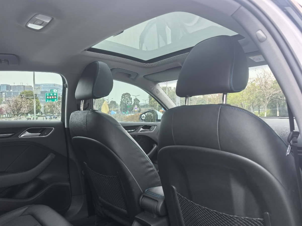 Audi A3 2019 car image #9