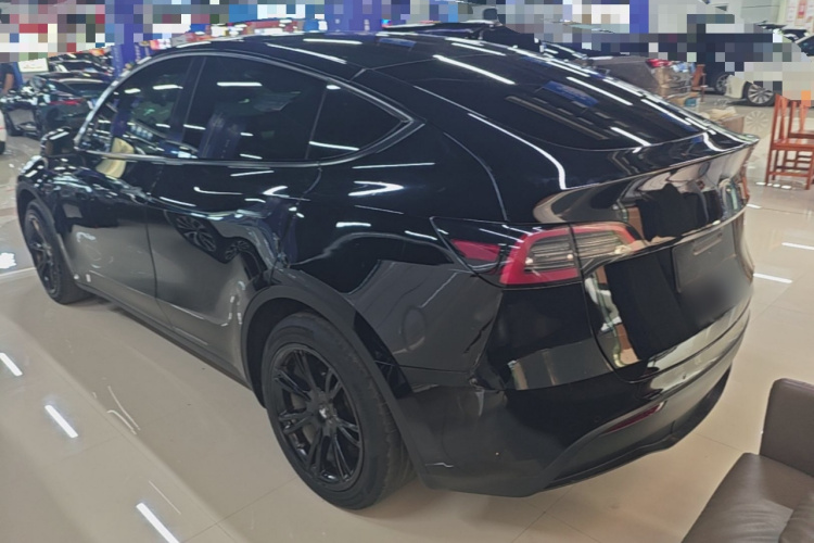 Tesla Model Y 2022 #5 Tesla Model Y 2022 immagine di auto #5
