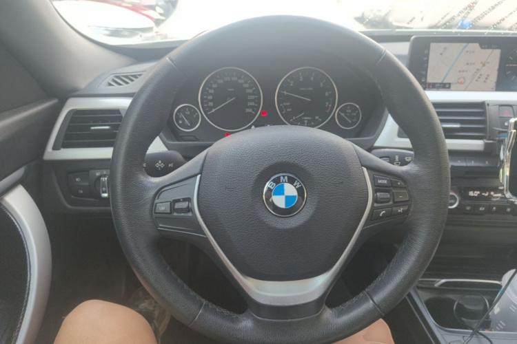 BMW 3 Series GT 2016 #11 BMW 3 Series GT 2016 immagine di auto #11