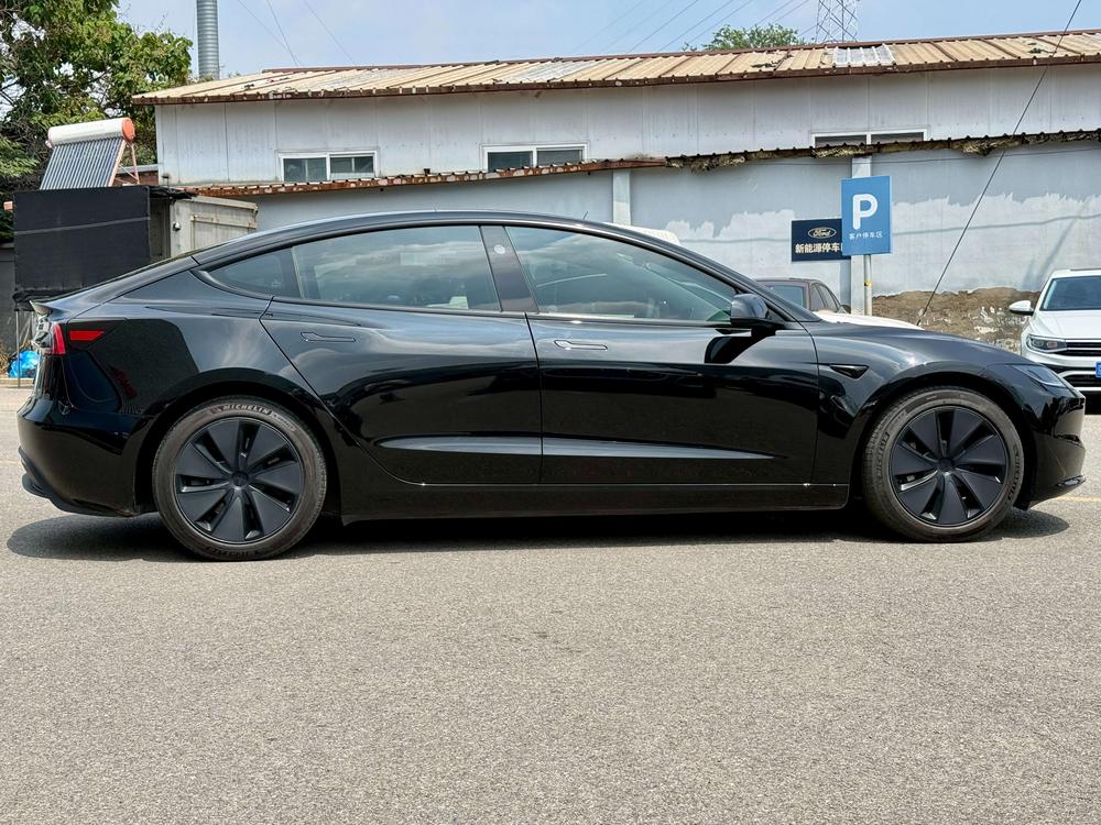 Tesla Model 3 2023 #6 Tesla Model 3 2023 car image #6