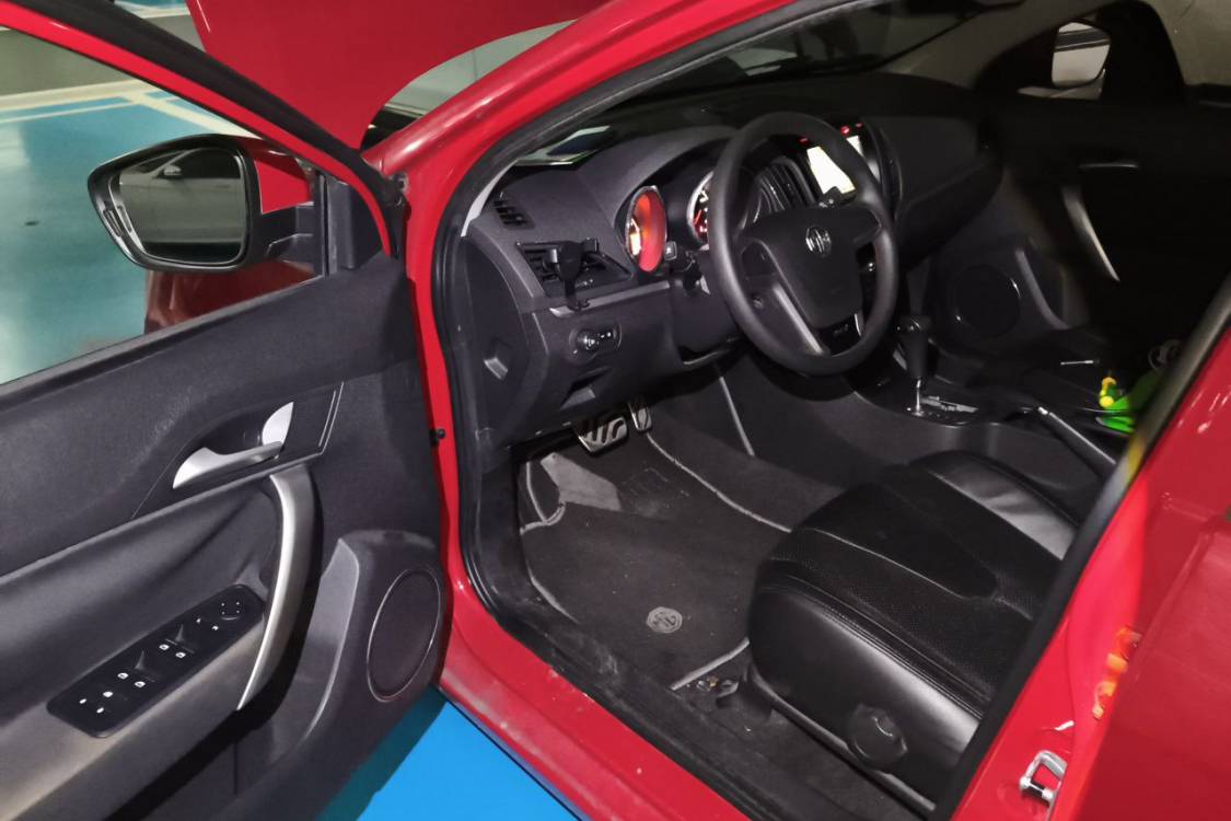 MG 5 2014 car image #23