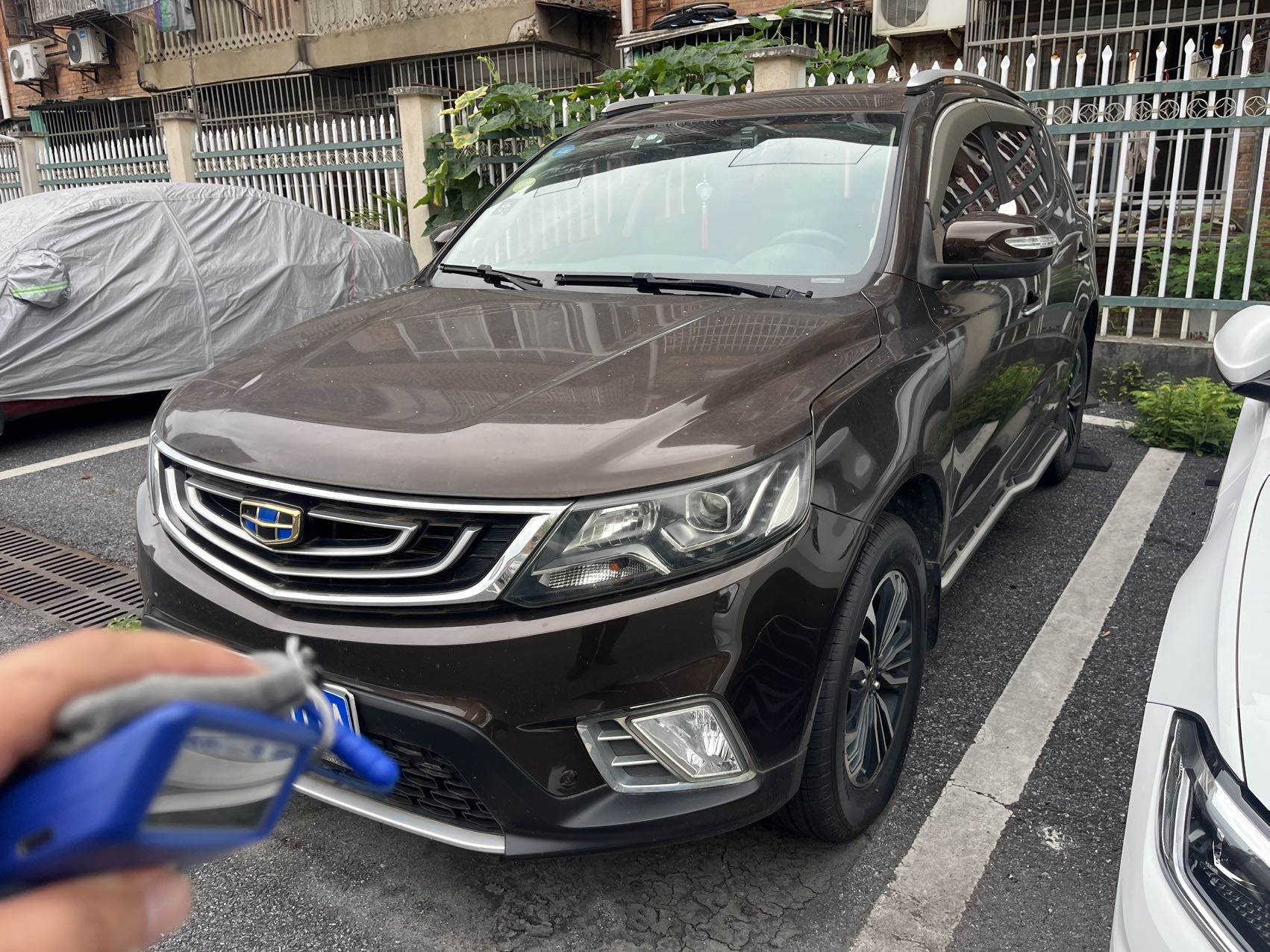 GEELY Vision X6 2017 car image 