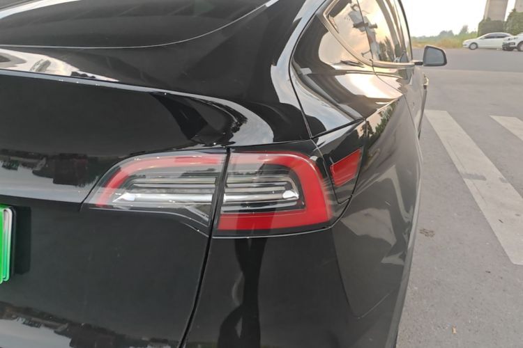Tesla Model Y 2021 #8 Tesla Model Y 2021 immagine di auto #8