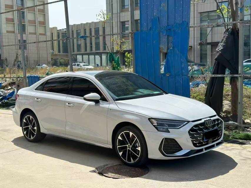 Audi A3 2025 immagine di auto #3