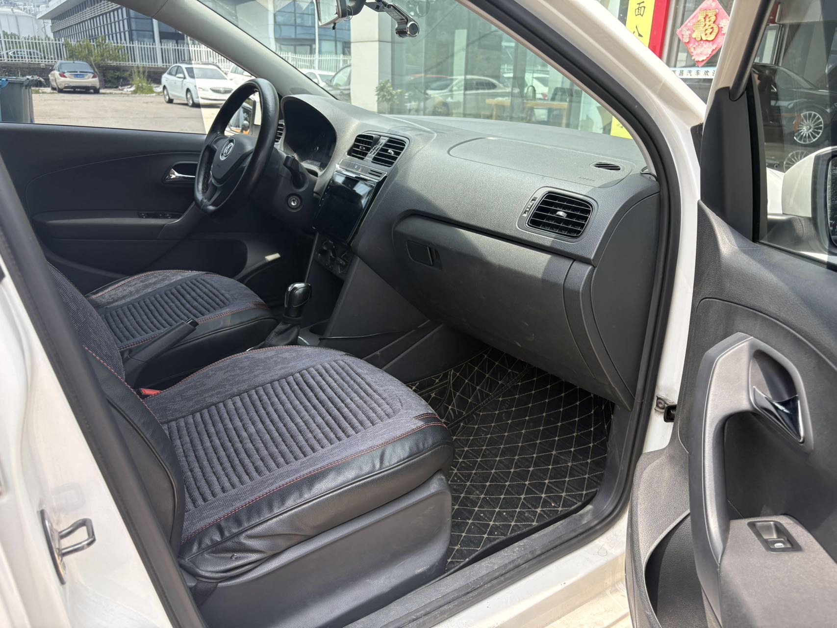 Volkswagen Polo 2017 #8 Volkswagen Polo 2017 car image #8
