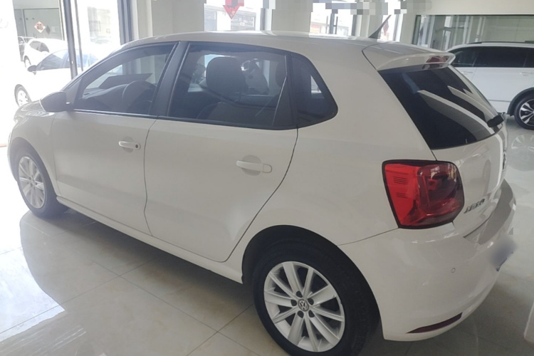Volkswagen Polo 2015 #5 Volkswagen Polo 2015 car image #5