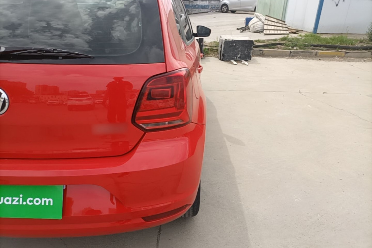 Volkswagen Polo 2018 car image #8