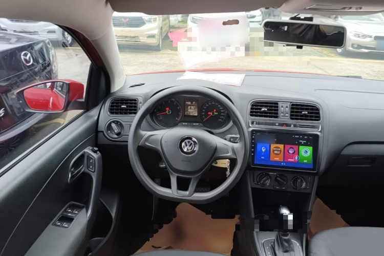 Volkswagen Polo 2018 car image #11