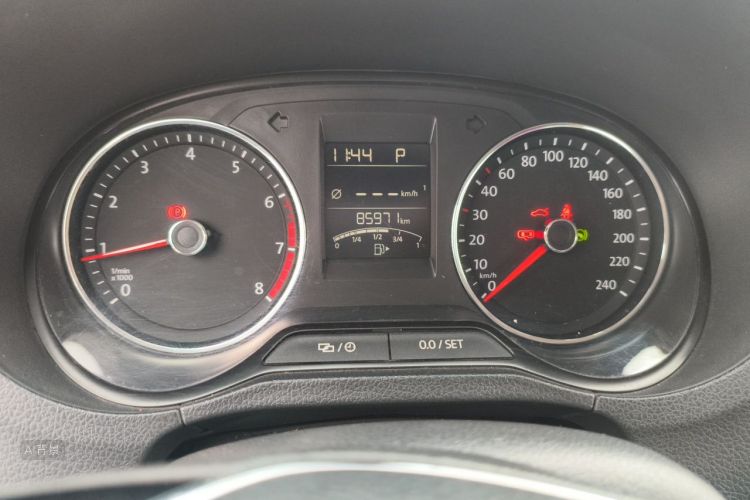 Volkswagen Polo 2016 #13 Volkswagen Polo 2016 car image #13