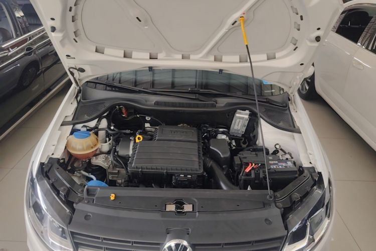 Volkswagen Polo 2018 car image #22