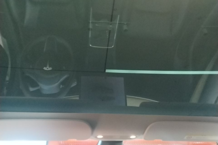 Tesla Model 3 2022 car image #25