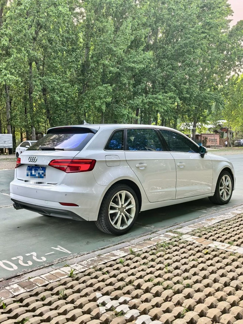 Audi A3 2018 car image #6