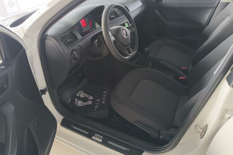 Volkswagen Santana 2022 imagem de carro #16