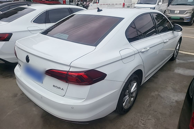 Volkswagen Bora 2022 car image #7