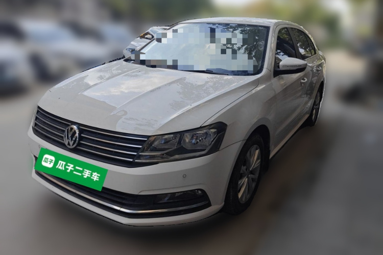 Volkswagen Lavida 2015 car image #2