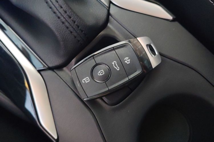 Toyota Corolla 2024 صورة سيارة #9