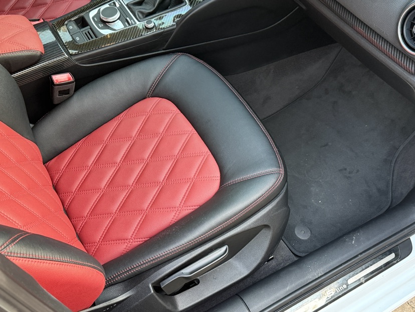 Audi A3 2018 car image #7