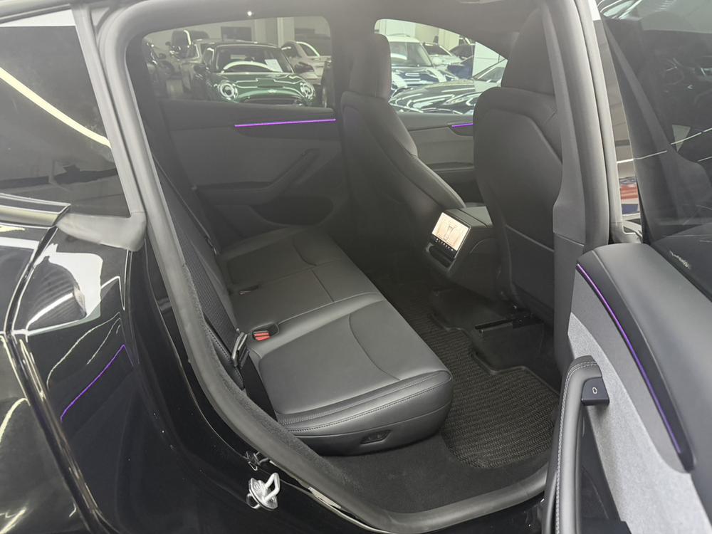 Tesla Model Y 2026 #12 Tesla Model Y 2026 car image #12
