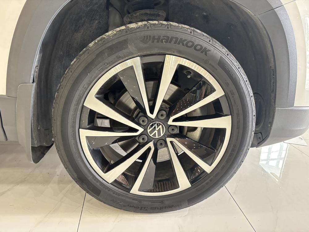 Volkswagen Tharu 2022 car image #9