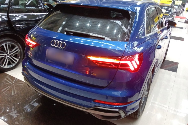 Audi Q3 2021 #7 Audi Q3 2021 car image #7