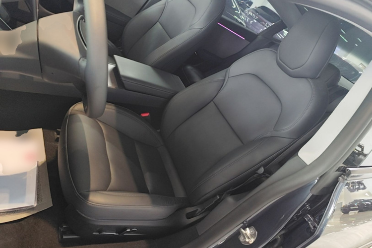 Tesla Model 3 2024 #15 Tesla Model 3 2024 car image #15