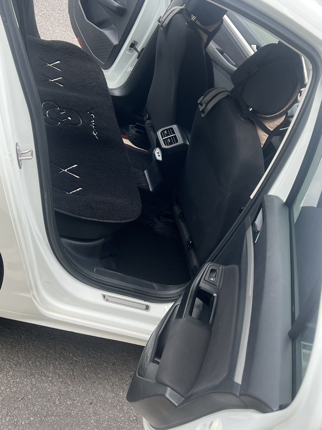 Volkswagen Bora Pure Electric 2021 image de voiture #7