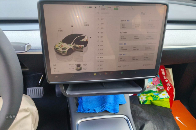 Tesla Model Y 2024 immagine di auto #15