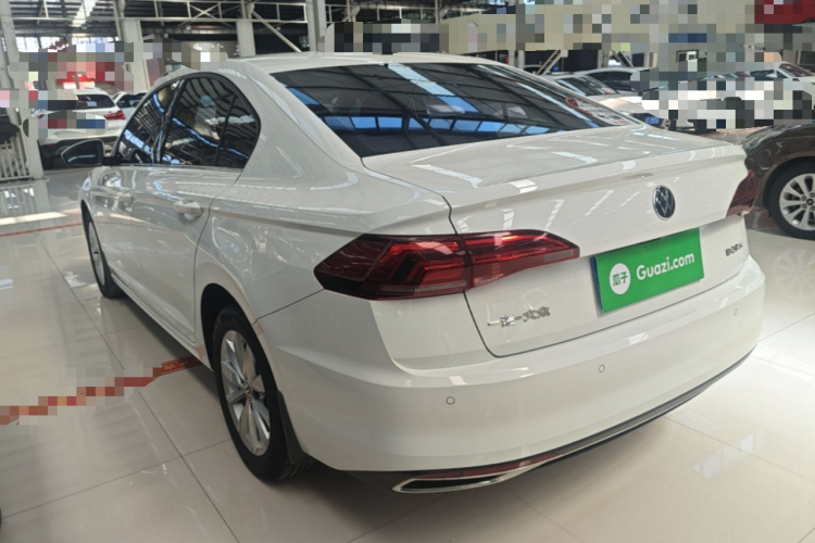 Volkswagen Bora 2022 immagine di auto #5
