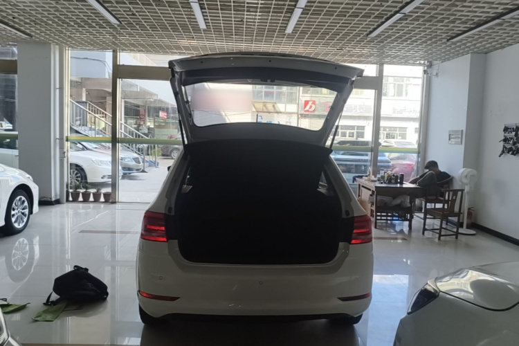 Volkswagen Santana 2019 #19 Volkswagen Santana 2019 car image #19