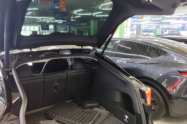 Tesla Model Y 2022 #19 Tesla Model Y 2022 car image #19