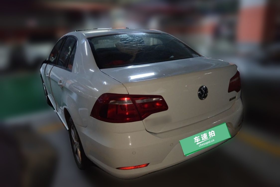 Volkswagen Bora 2015 car image #3