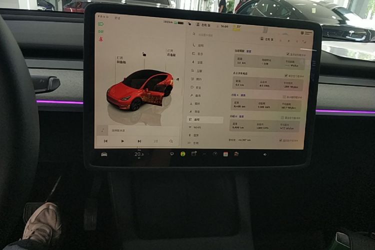 Tesla Model Y 2024 #17 Tesla Model Y 2024 immagine di auto #17