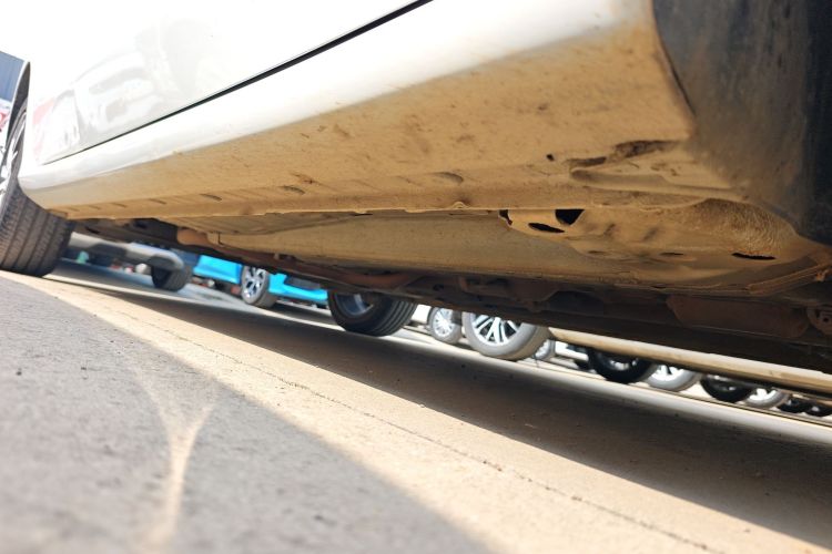 GEELY Emgrand 2022 изображение автомобиля #29