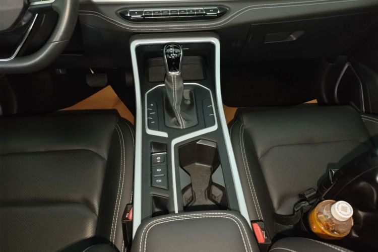 GEELY Vision X6 2020 car image #14