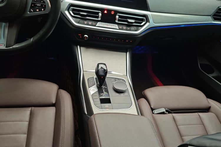 BMW 3 Series 2021 #14 BMW 3 Series 2021 car image #14