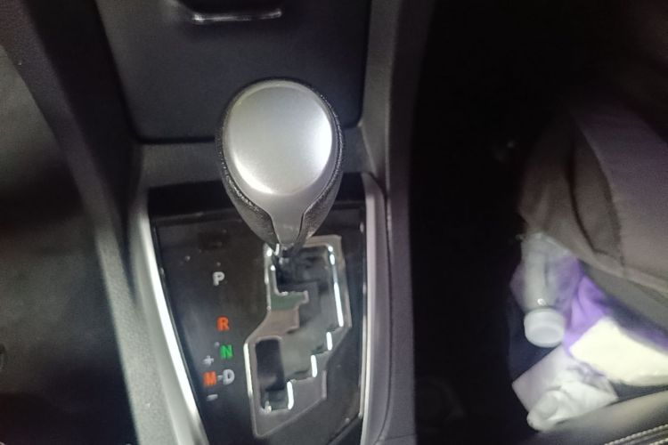 Toyota Corolla 2017 car image #14