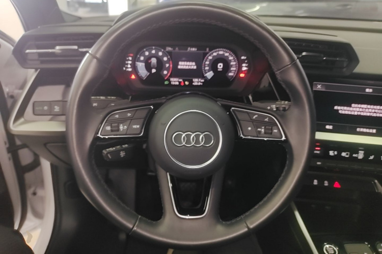 Audi A3 2023 car image #11