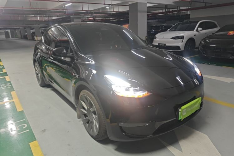 Tesla Model Y 2021 #4 Tesla Model Y 2021 car image #4