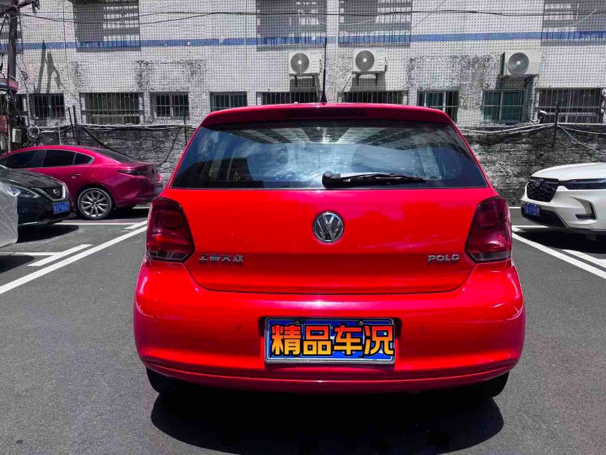 Volkswagen Polo 2013 car image #8