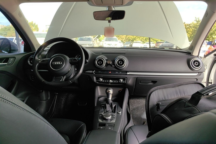 Audi A3 2017 car image #10