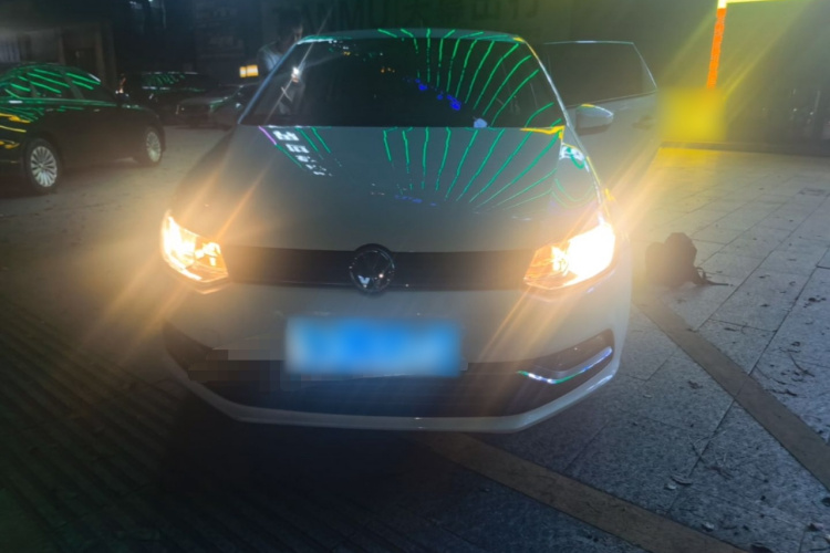 Volkswagen Polo 2017 car image #3