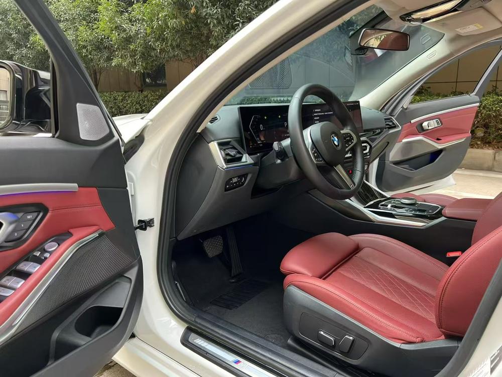 BMW 3 Series 2024 #8 BMW 3 Series 2024 car image #8