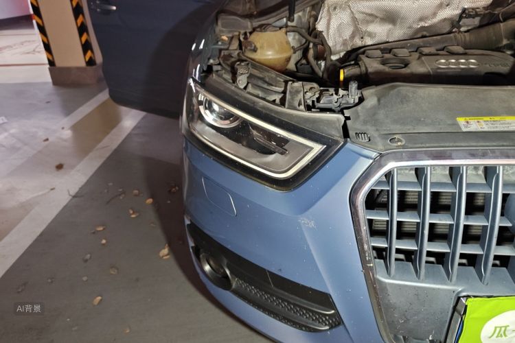 Audi Q3 2015 car image #8